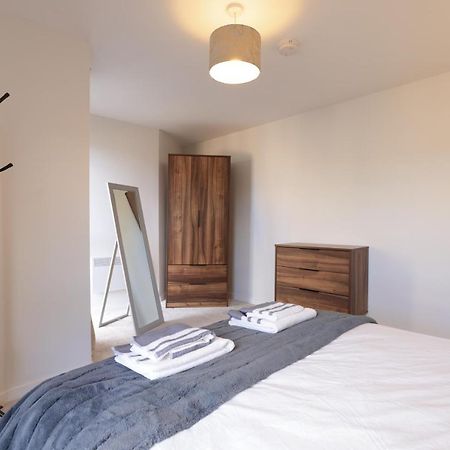 Southbank Leeds Apartment. New! With Free Parking Εξωτερικό φωτογραφία